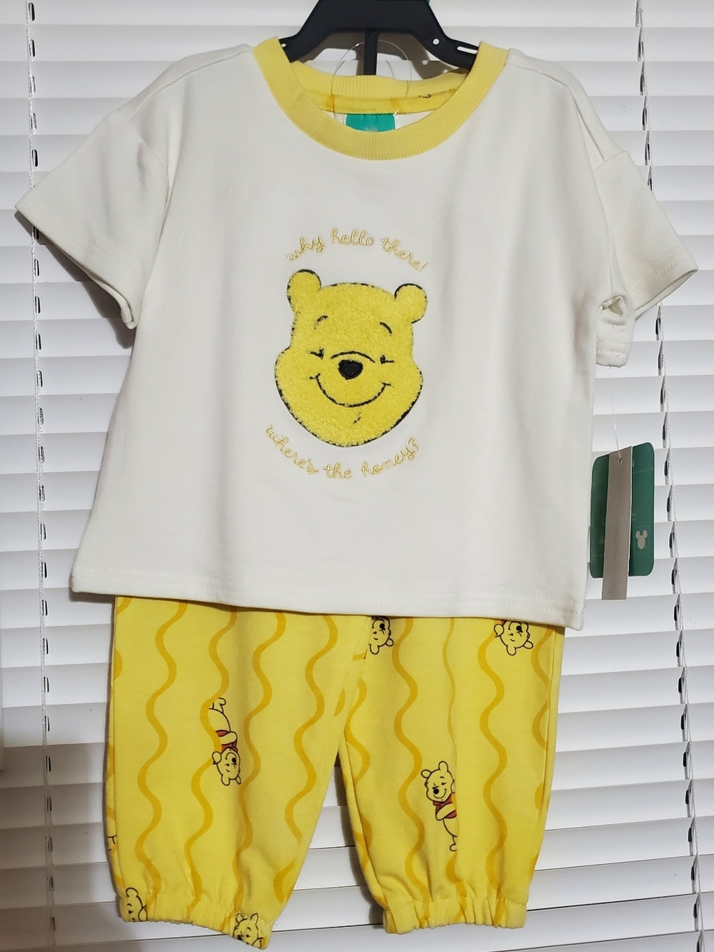 NWT, Disney Winnie the Pooh Yellow & Cream Kids Viscose Bamboo/cotton Set